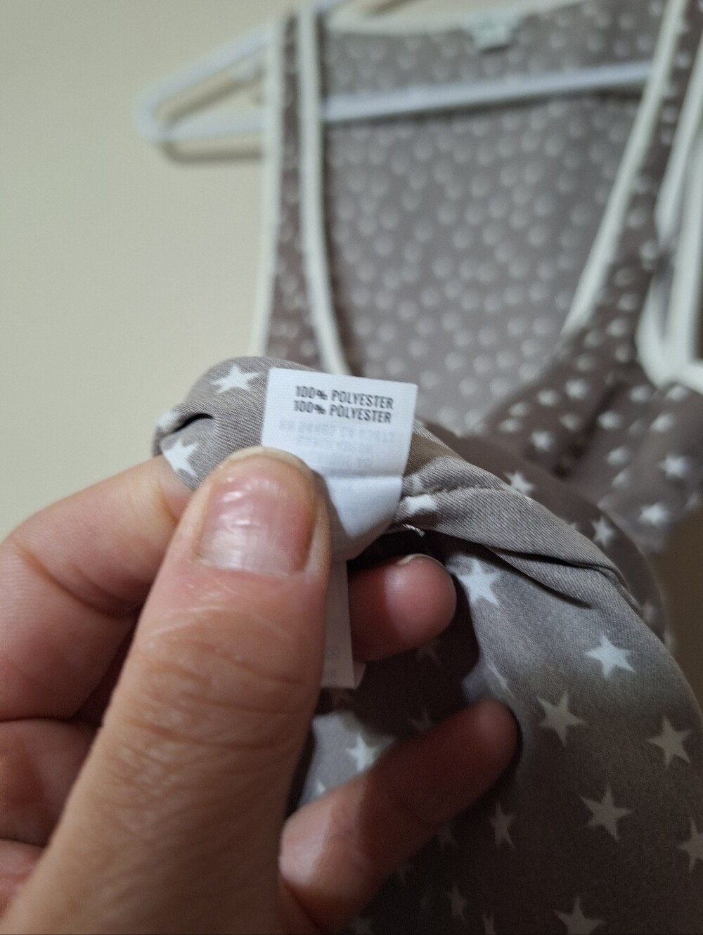 Aerie Taupe Satin Star Print Scoop Neck Tank Top Grey Brown Size S - Picture 6 of 10